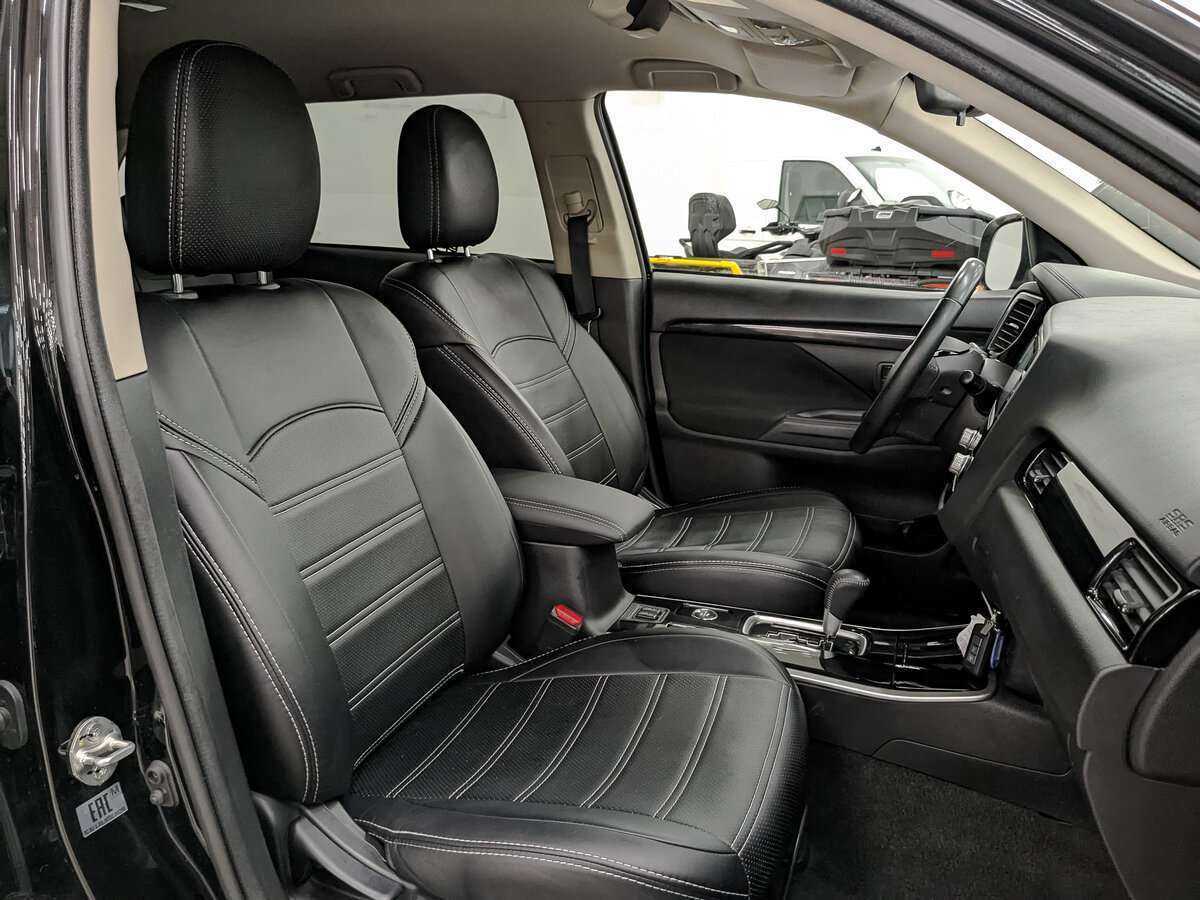 Mitsubishi Outlander б/у, 2020, Вариатор. Фото: #19