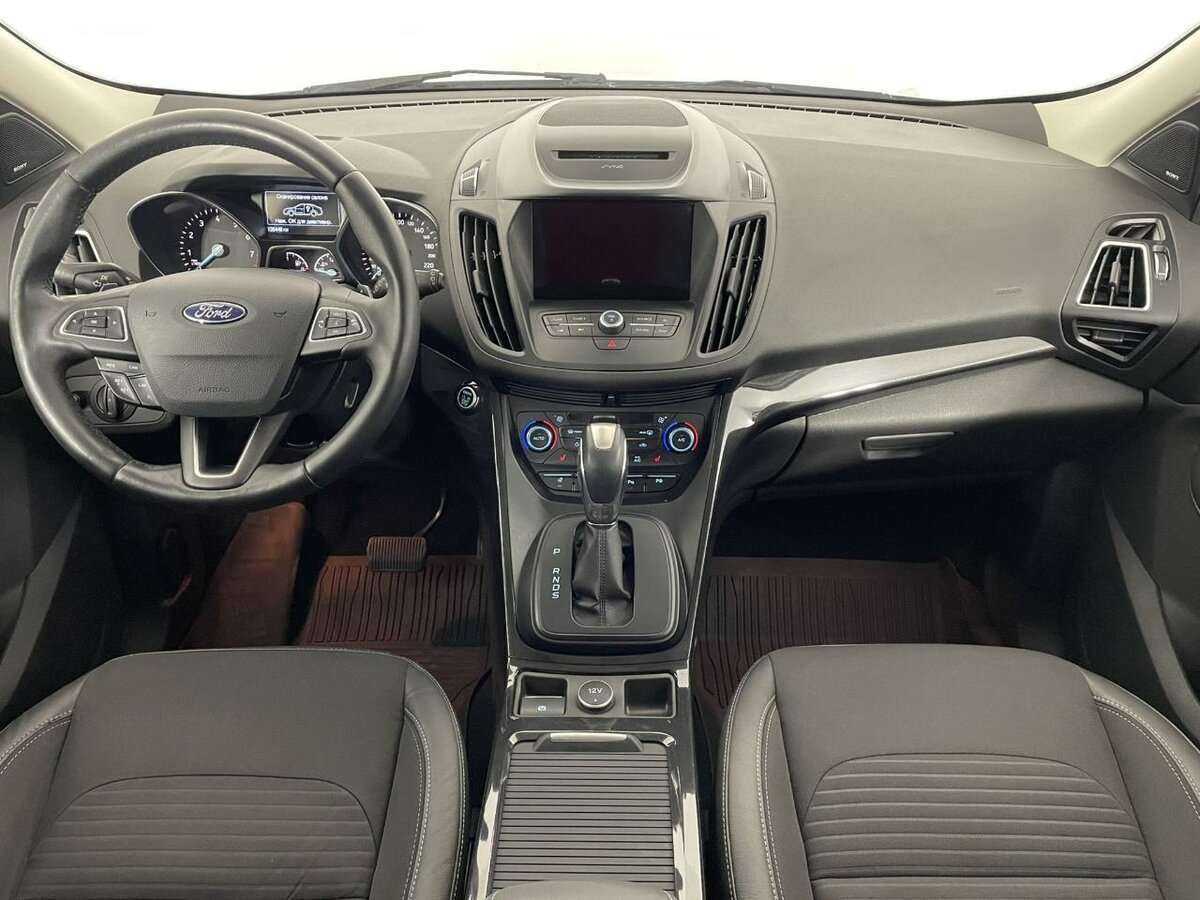 Ford Kuga б/у, 2017, Автоматическая. Фото: #4