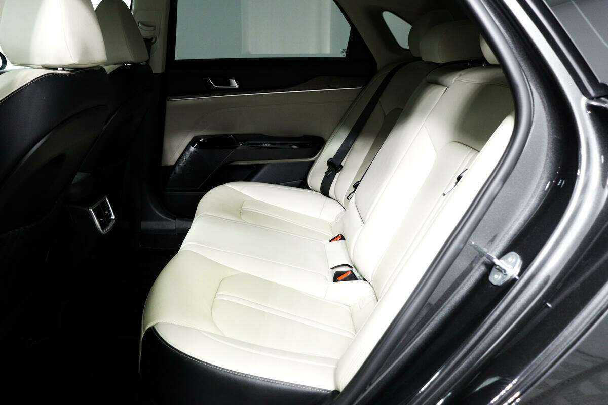 Kia K5 б/у, 2021, Автоматическая. Фото: #11