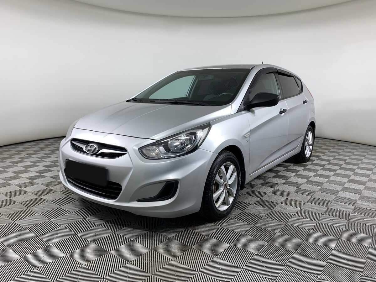 Hyundai Solaris б/у, 2013, Автоматическая. Фото: #0
