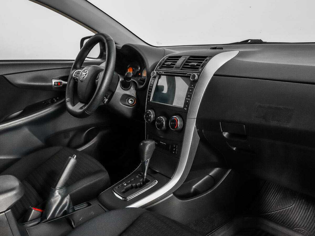 Toyota Corolla б/у, 2012, Автоматическая. Фото: #10