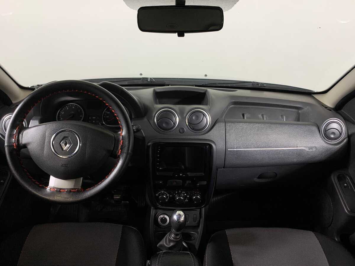 Renault Duster б/у, 2012, Механическая. Фото: #12