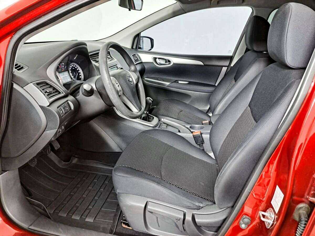 Nissan Tiida б/у, 2015, Механическая. Фото: #13