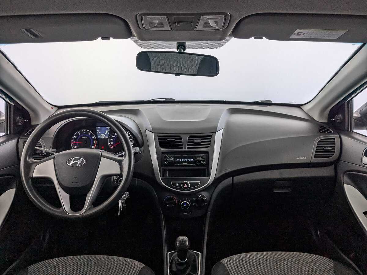 Hyundai Solaris б/у, 2014, Механическая. Фото: #9