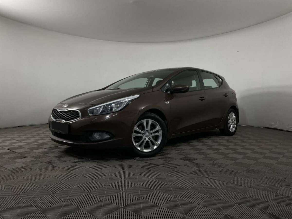 Kia Ceed б/у, 2013, Автоматическая. Фото: #0