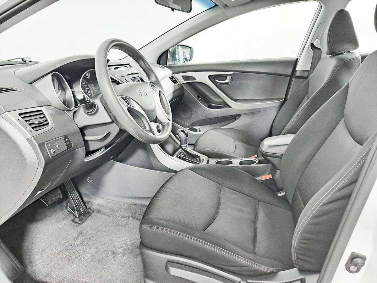 Hyundai Elantra б/у, 2015, Автоматическая. Фото: #13