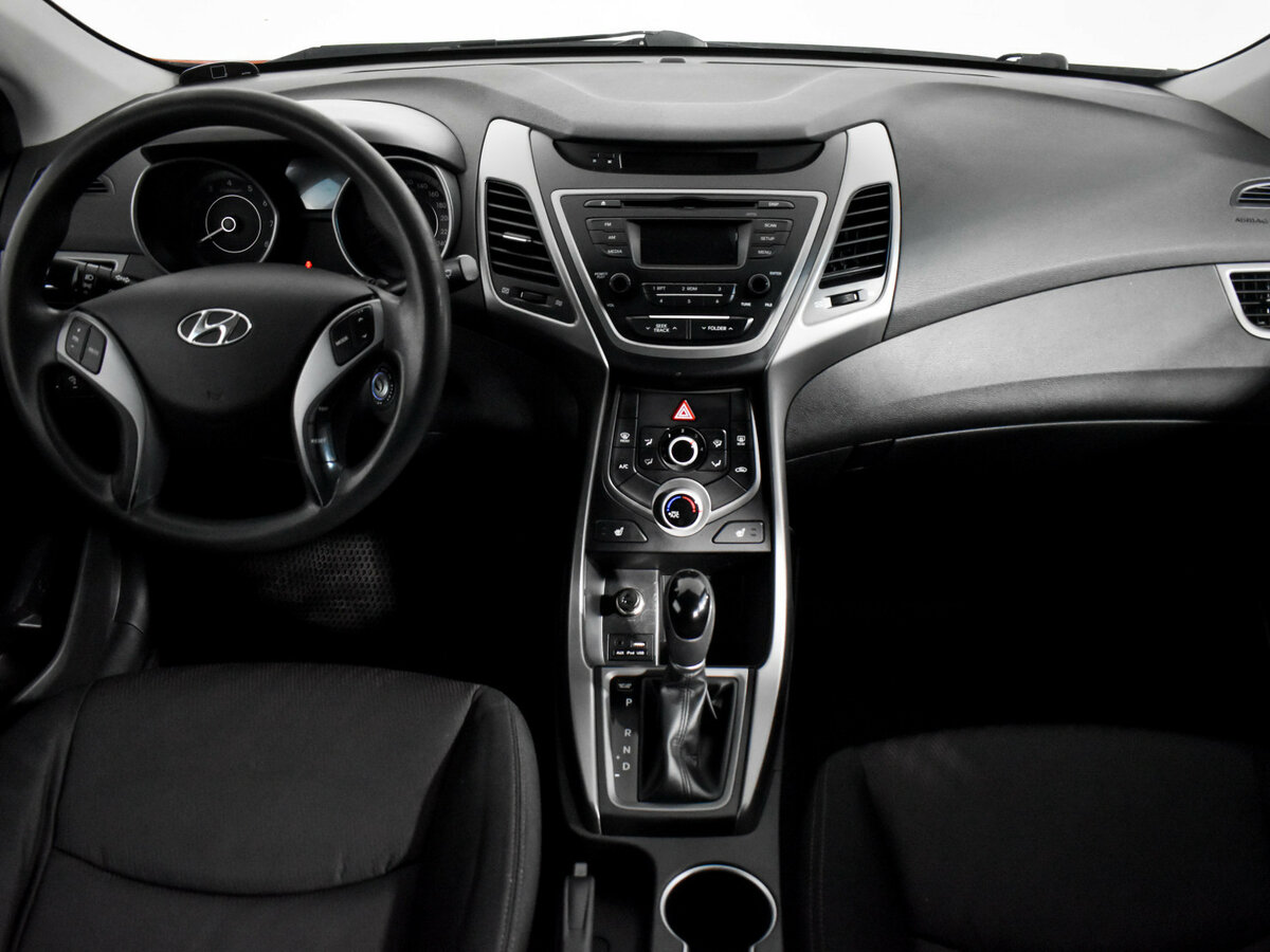 Hyundai Elantra б/у, 2015, Автоматическая. Фото: #12
