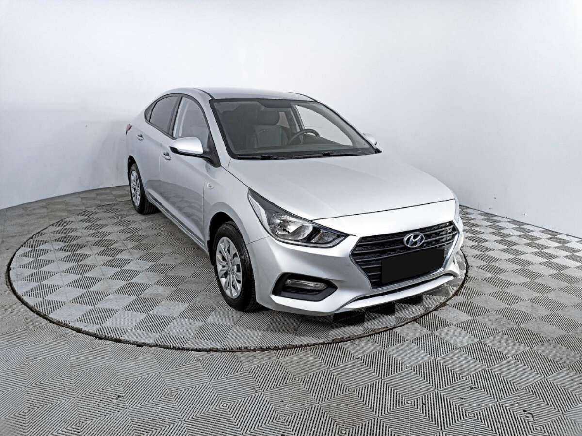 Hyundai Solaris б/у, 2017, Автоматическая. Фото: #2
