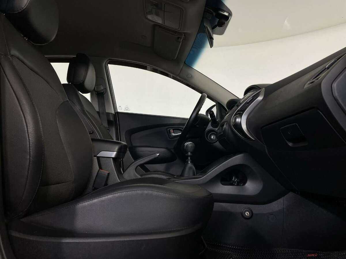 Hyundai ix35 б/у, 2015, Механическая. Фото: #13