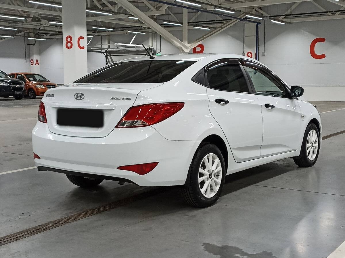 Hyundai Solaris б/у, 2015, Механическая. Фото: #4