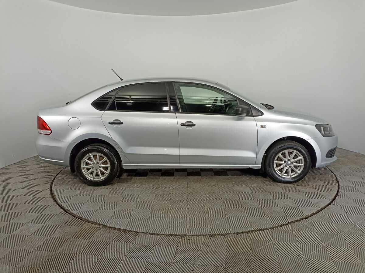 Volkswagen Polo б/у, 2014, Механическая. Фото: #3