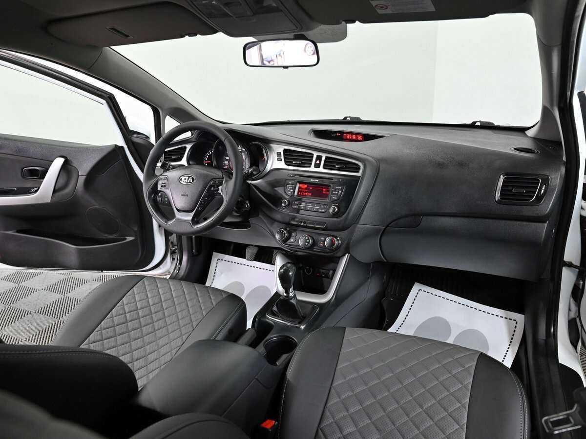 Kia Ceed б/у, 2013, Механическая. Фото: #4