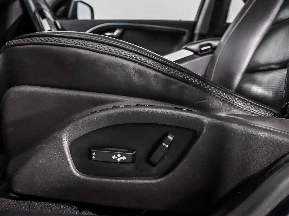 Volvo XC70 б/у, 2013, Автоматическая. Фото: #9