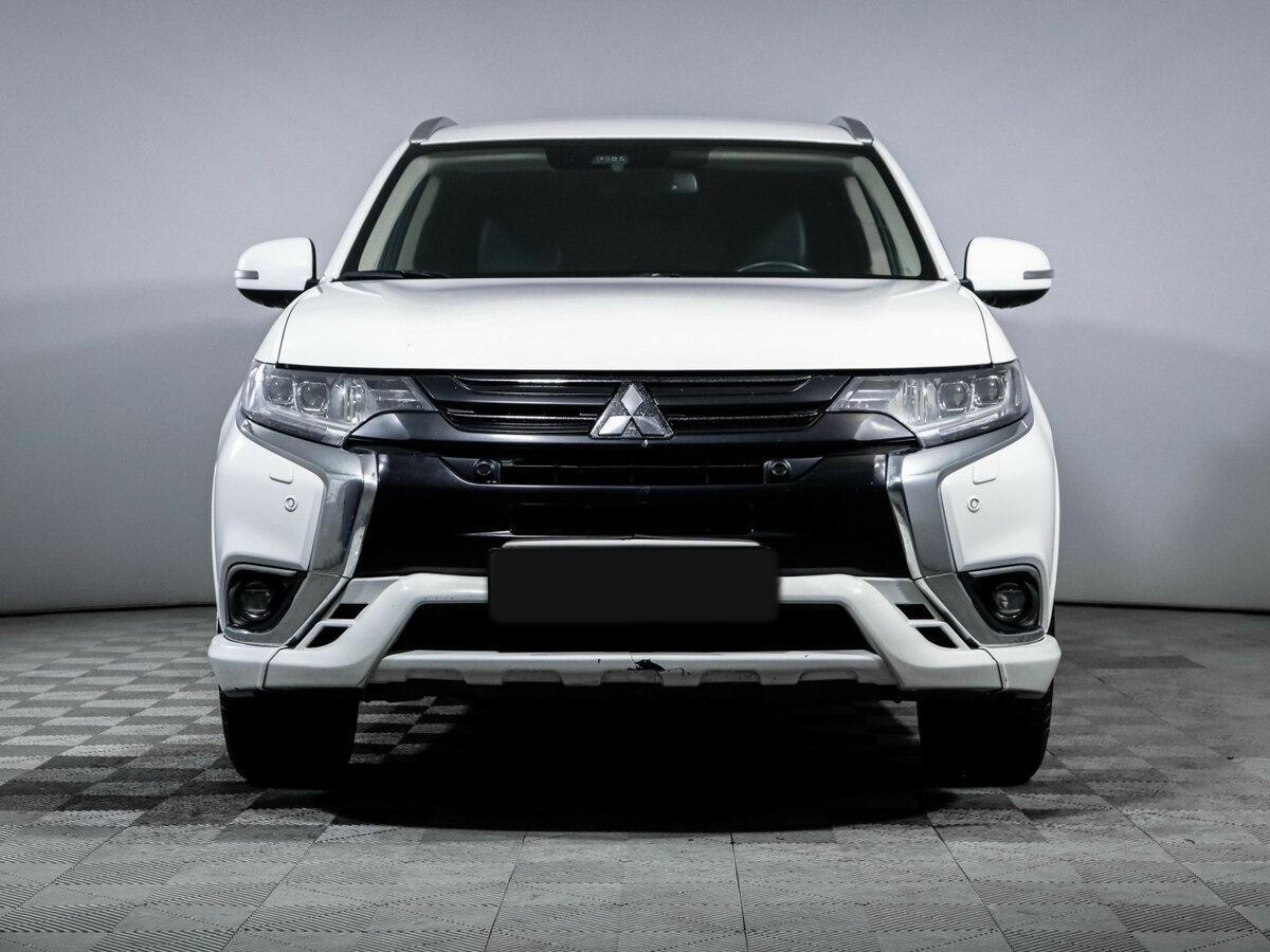 Mitsubishi Outlander б/у, 2018, Автоматическая. Фото: #1