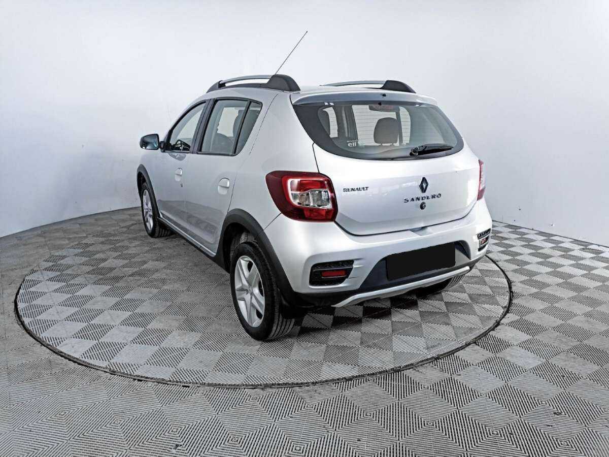 Renault Sandero б/у, 2017, Автоматическая. Фото: #6