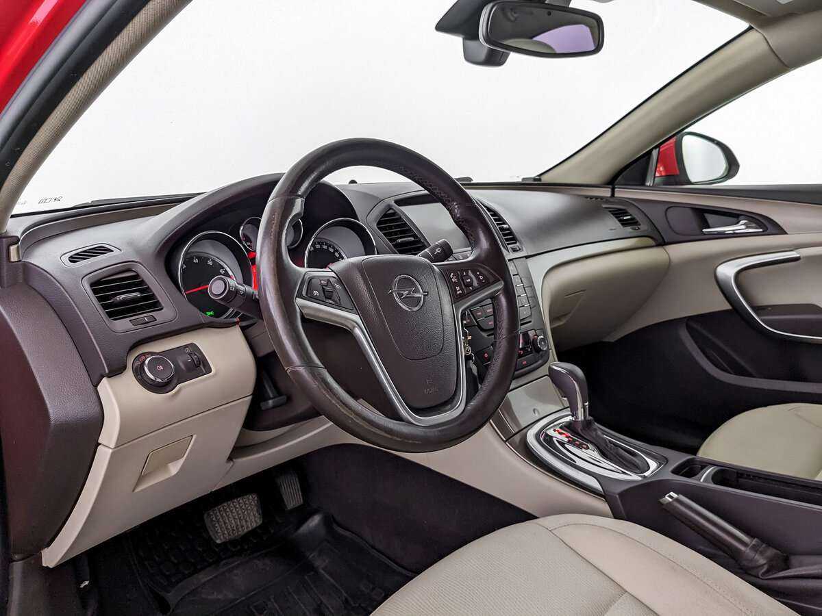 Opel Insignia б/у, 2012, Автоматическая. Фото: #12