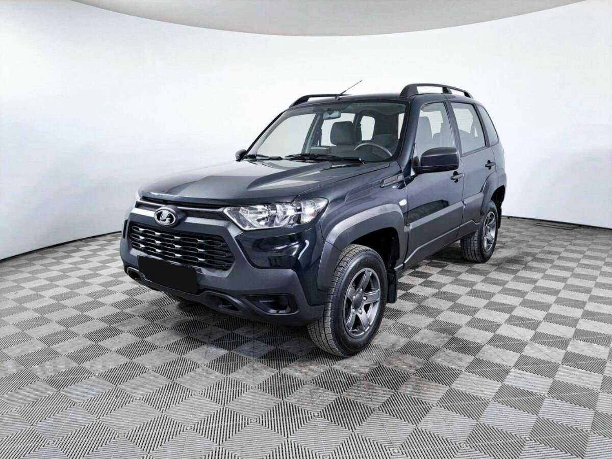 Lada (ВАЗ) Niva б/у, 2023, Механическая. Посмотреть фото