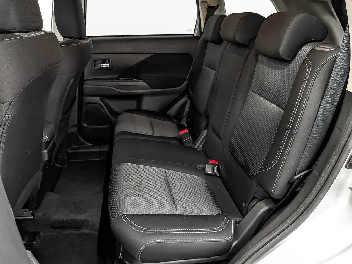 Mitsubishi Outlander б/у, 2020, Вариатор. Фото: #17