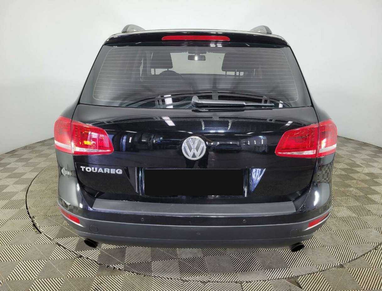 Volkswagen Touareg б/у, 2012, Автоматическая. Фото: #2