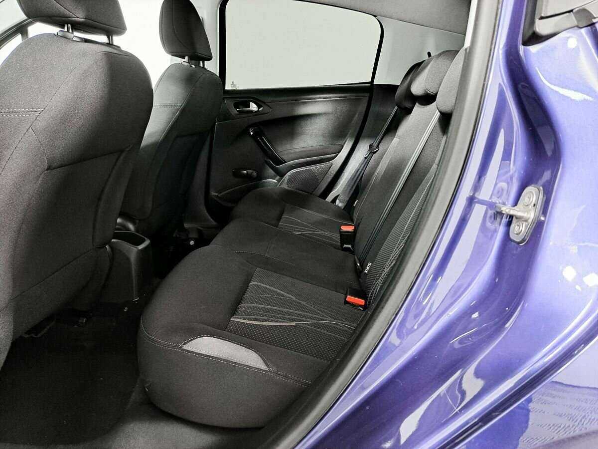 Peugeot 208 б/у, 2013, Автоматическая. Фото: #9