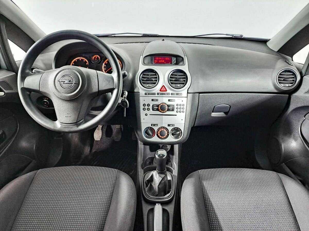 Opel Corsa б/у, 2012, Механическая. Фото: #11