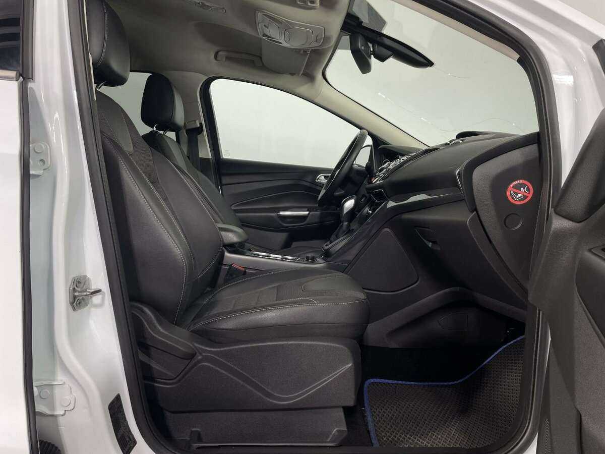 Ford Kuga б/у, 2015, Автоматическая. Фото: #12