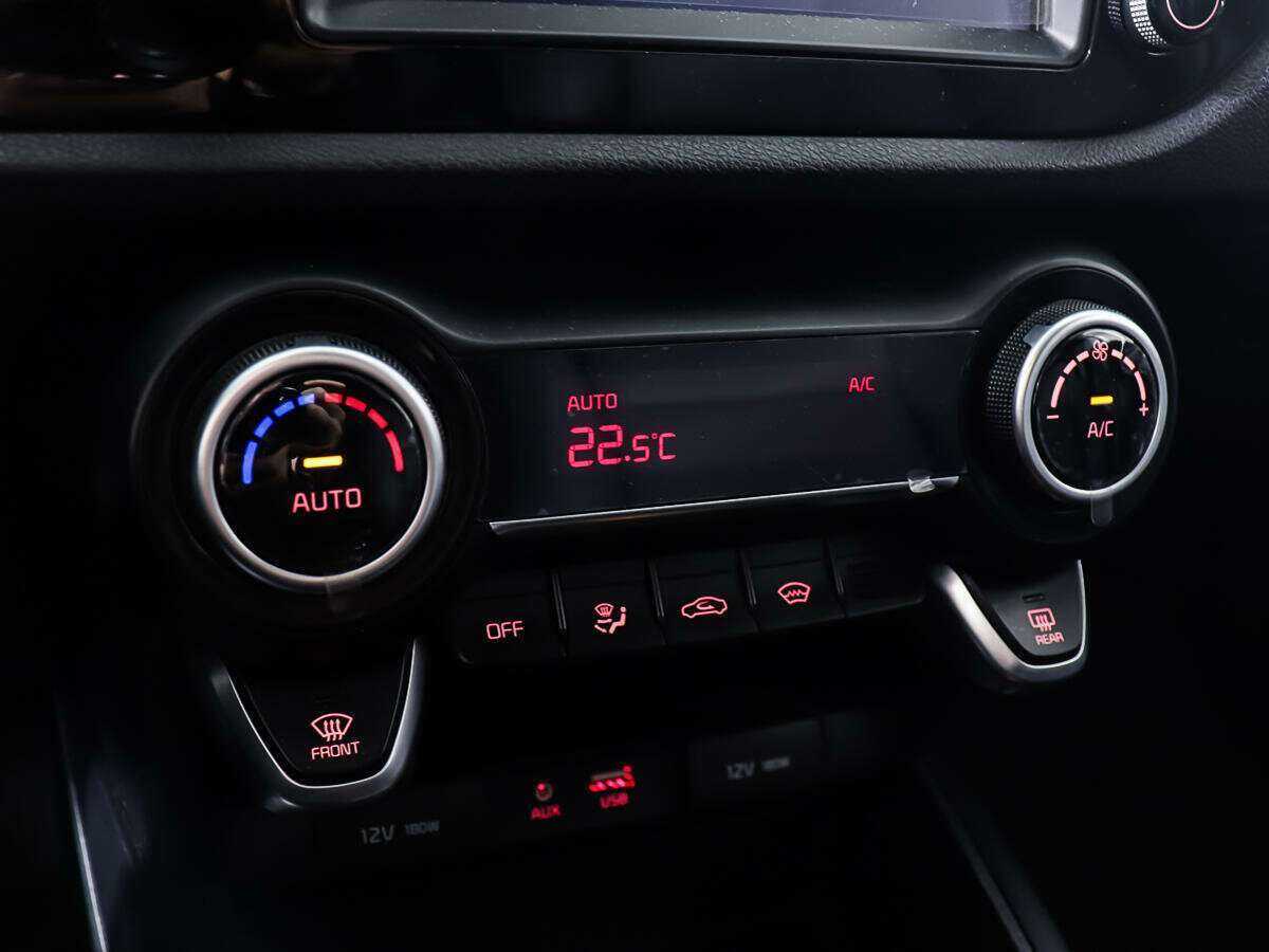Kia Rio б/у, 2017, Автоматическая. Фото: #16
