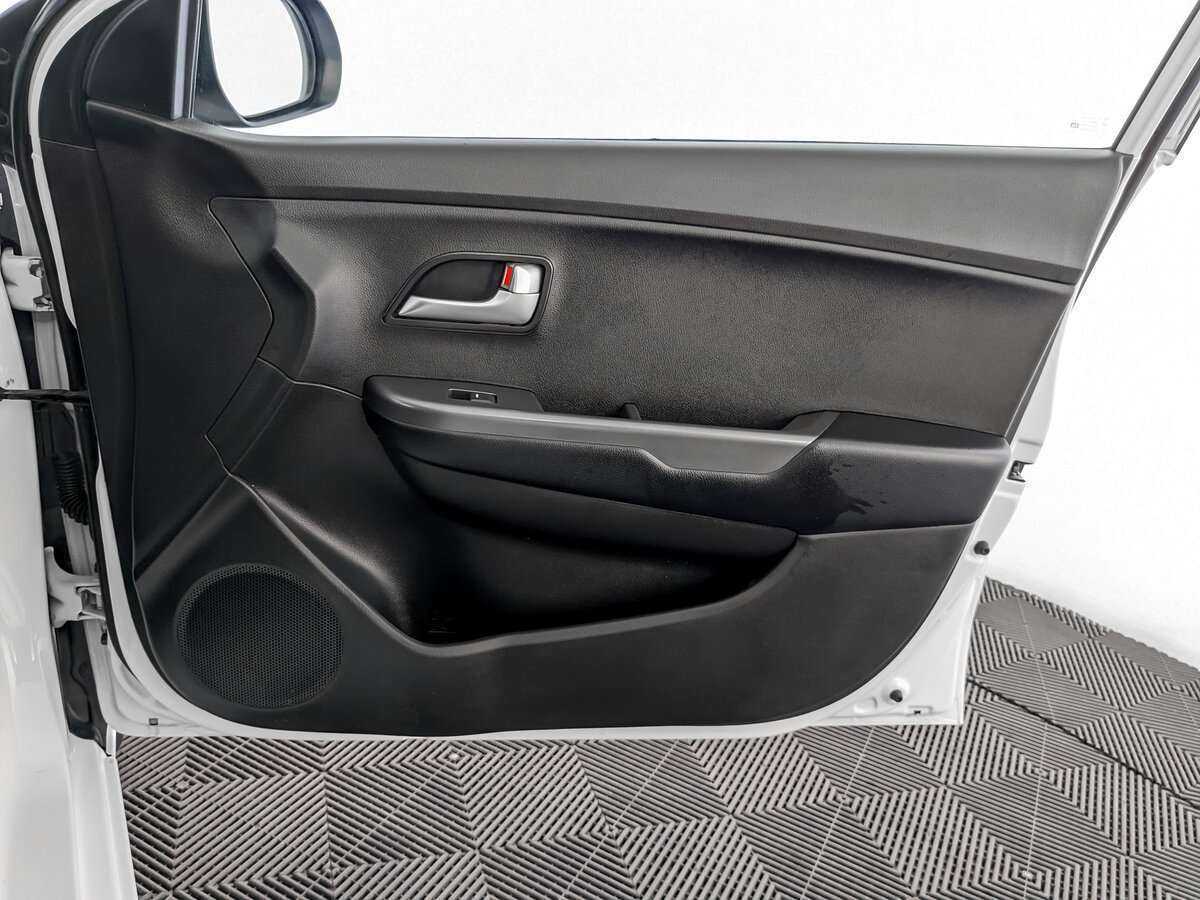 Kia Rio б/у, 2016, Механическая. Фото: #18
