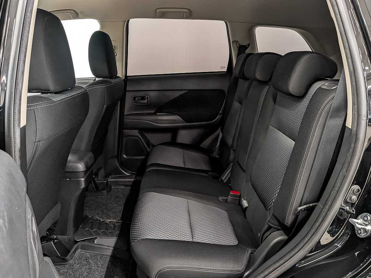 Mitsubishi Outlander б/у, 2018, Вариатор. Фото: #16