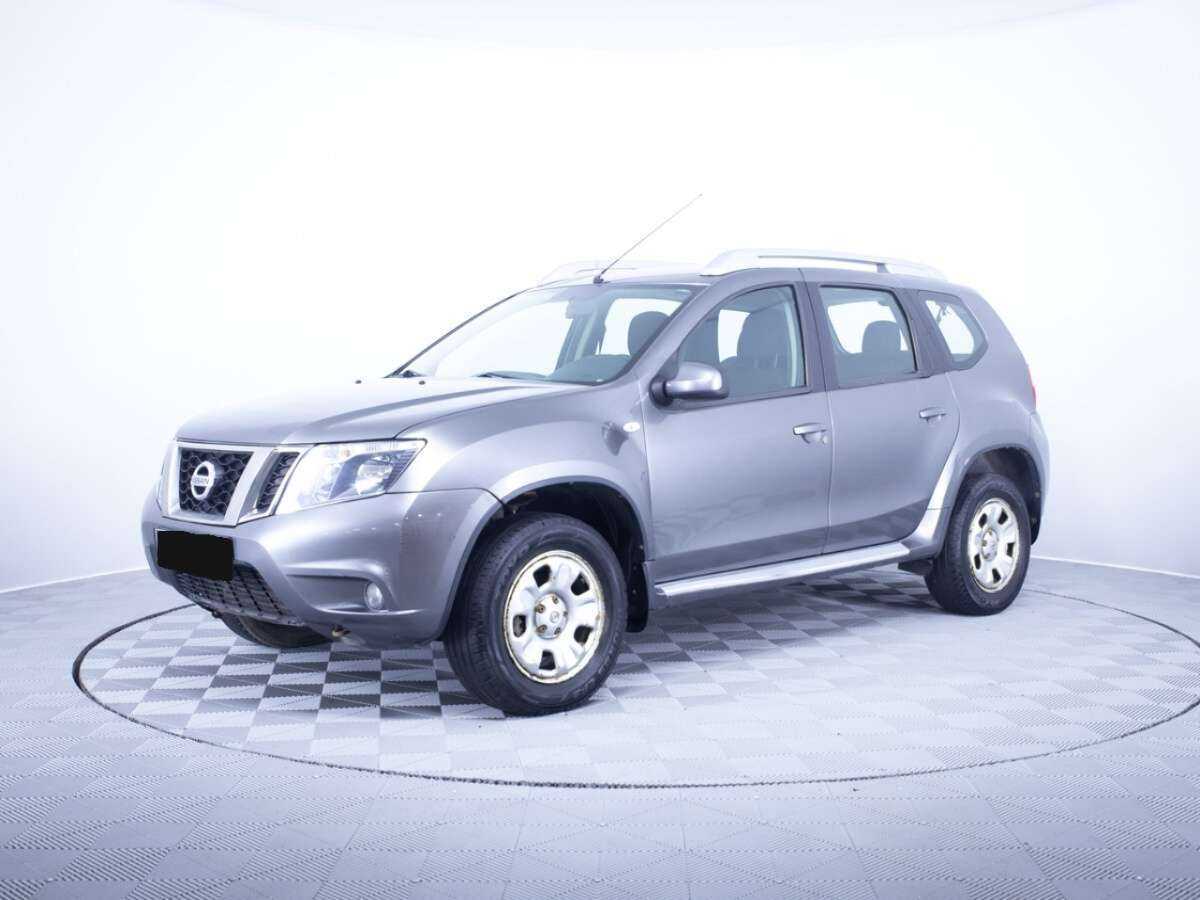 Nissan Terrano б/у, 2015, Механическая. Посмотреть фото