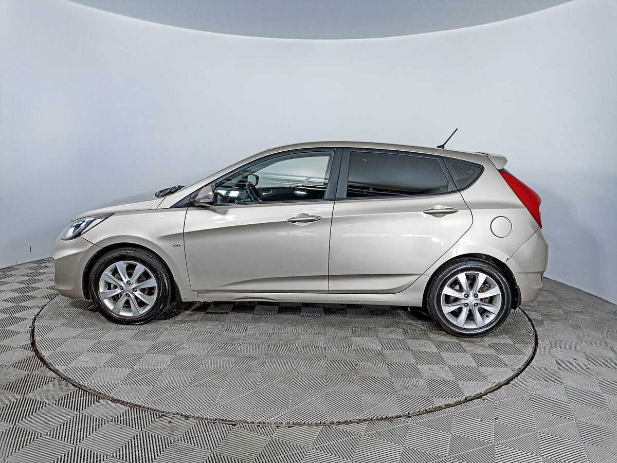 Hyundai Solaris б/у, 2012, Автоматическая. Фото: #7