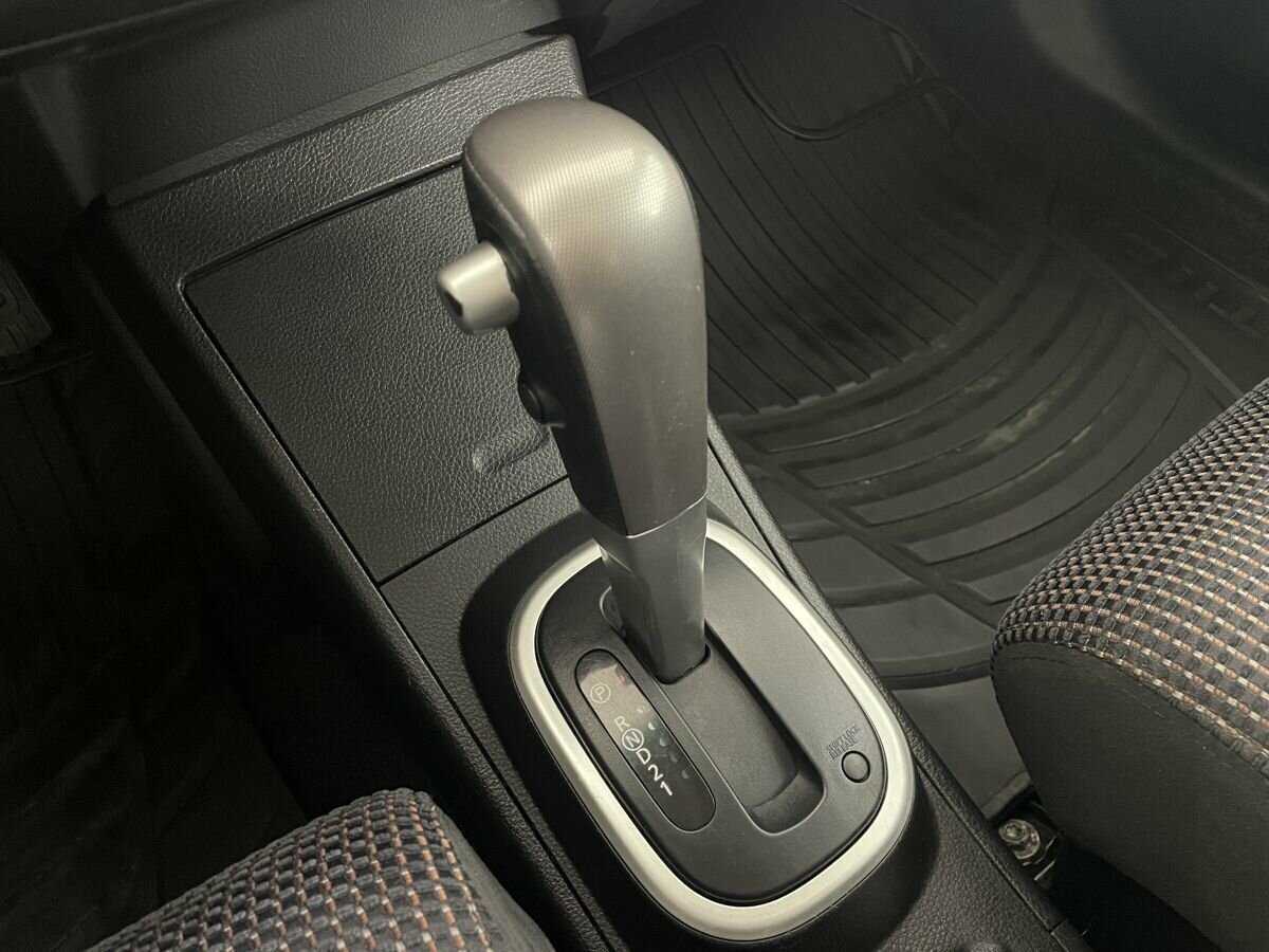 Nissan Tiida б/у, 2013, Автоматическая. Фото: #12