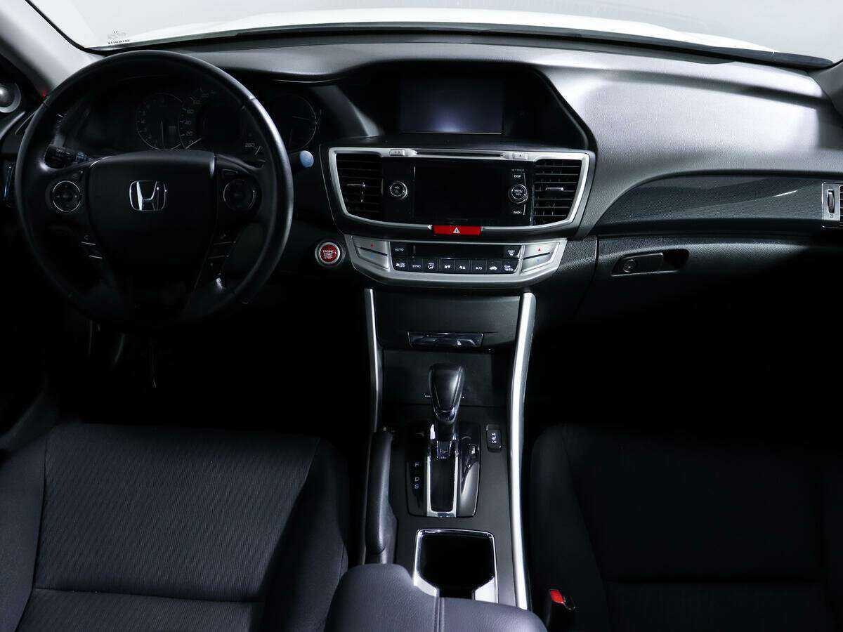 Honda Accord б/у, 2013, Автоматическая. Фото: #8