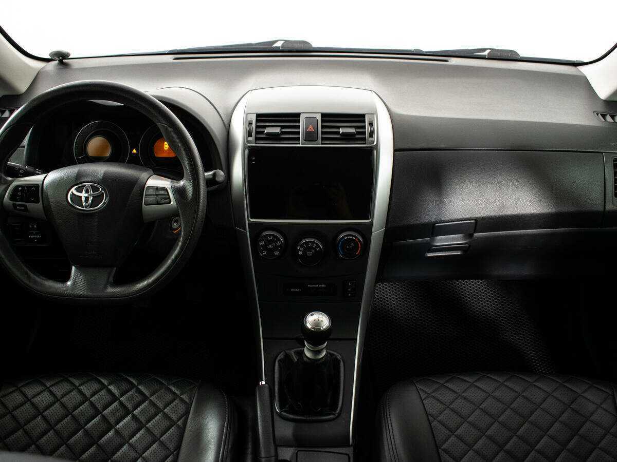 Toyota Corolla б/у, 2012, Механическая. Фото: #10