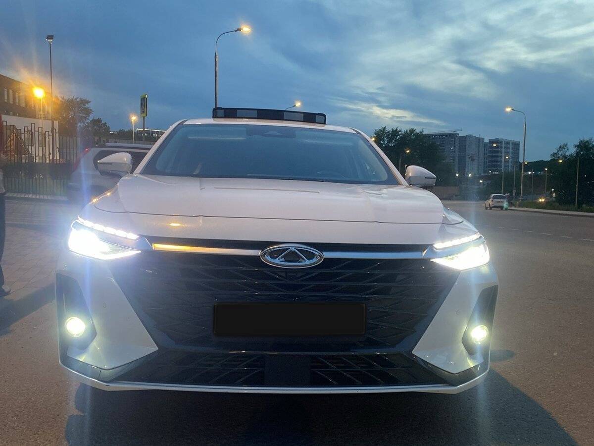 Chery Arrizo 8 б/у, 2023, Роботизированная. Фото: #1