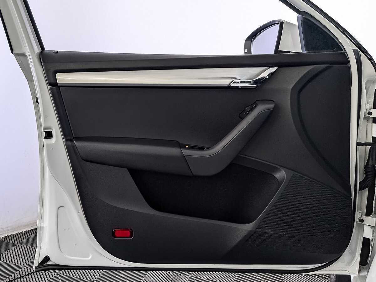 Skoda Octavia б/у, 2019, Механическая. Фото: #17