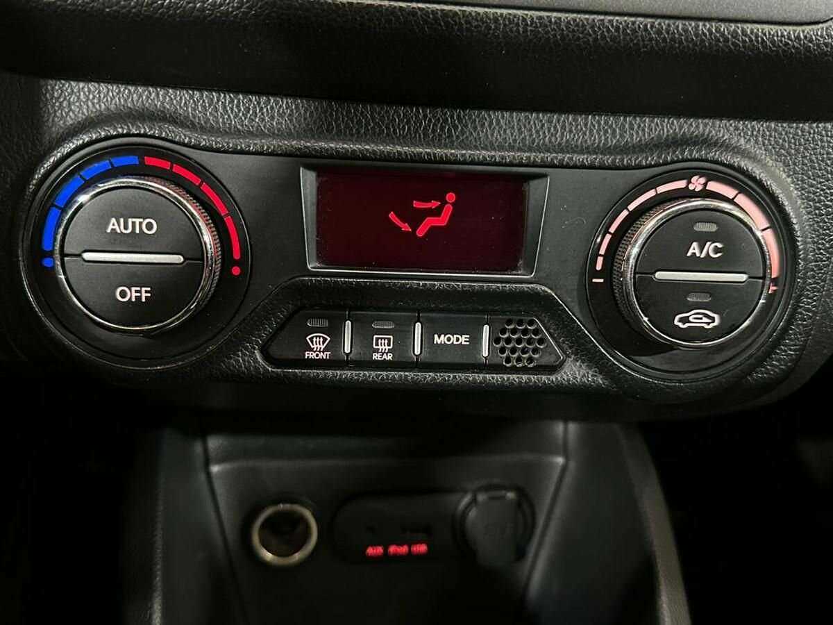 Kia Rio б/у, 2014, Механическая. Фото: #13