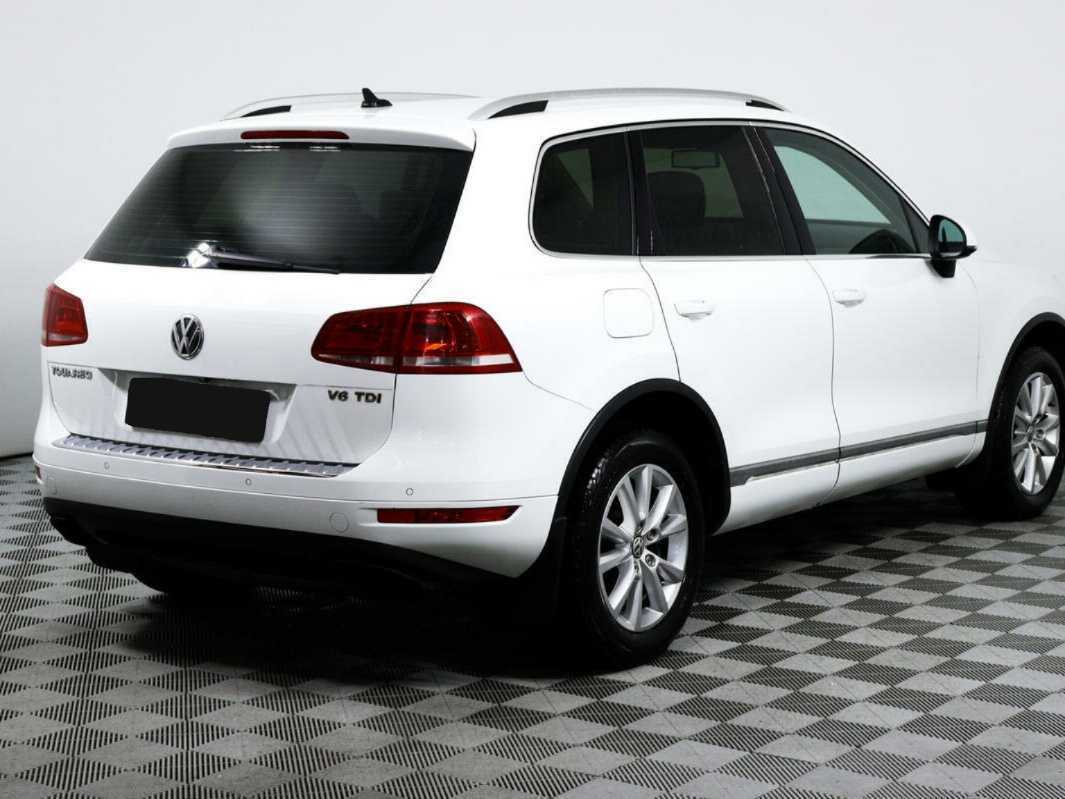 Volkswagen Touareg б/у, 2012, Автоматическая. Фото: #4