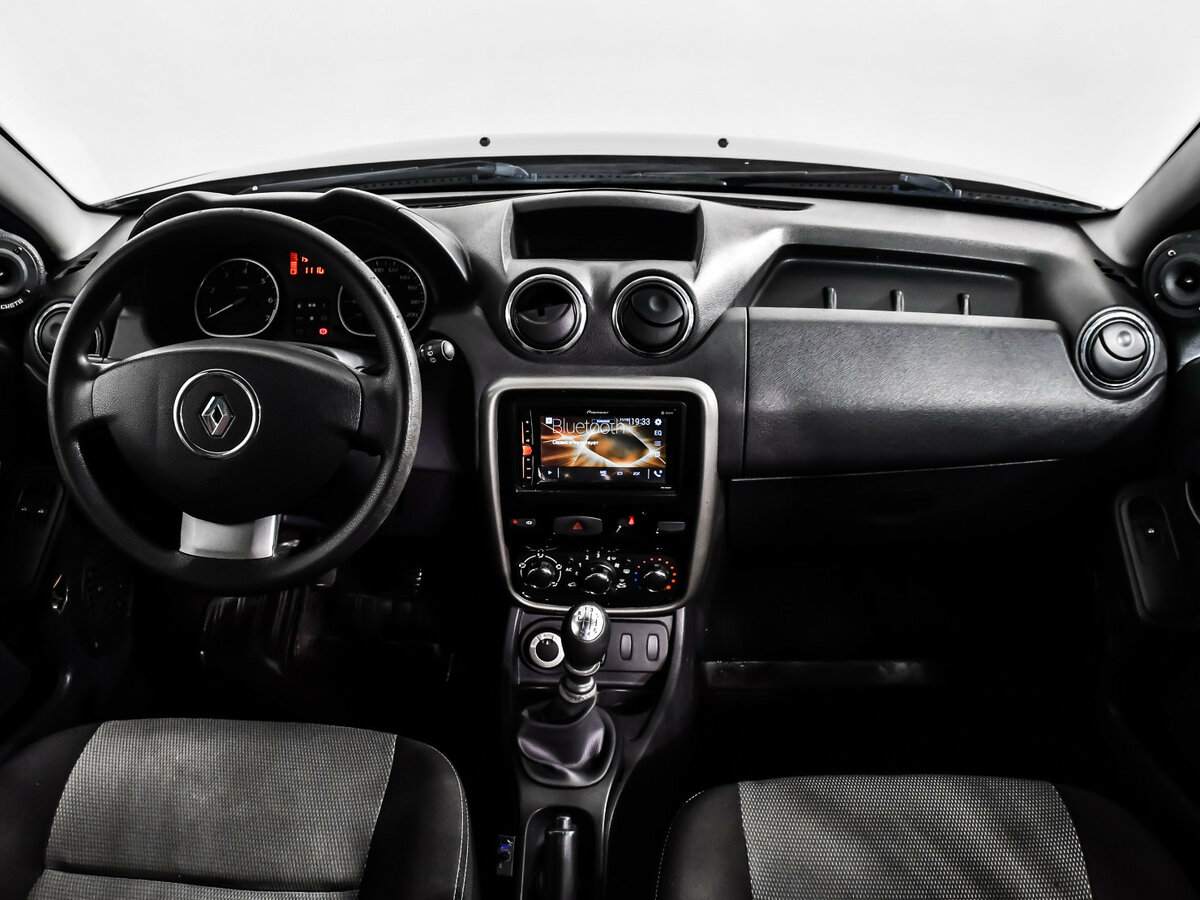 Renault Duster б/у, 2015, Механическая. Фото: #11