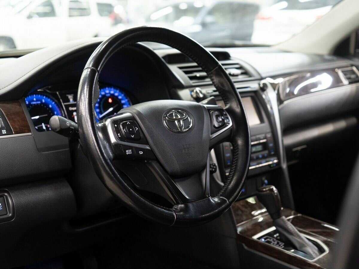 Toyota Camry б/у, 2017, Автоматическая. Фото: #4