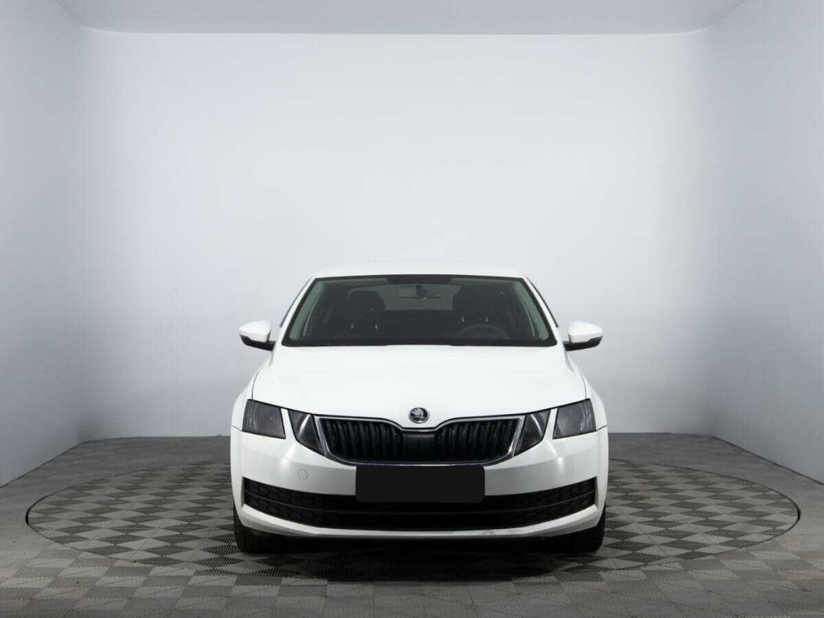 Skoda Octavia б/у, 2018, Автоматическая. Фото: #1