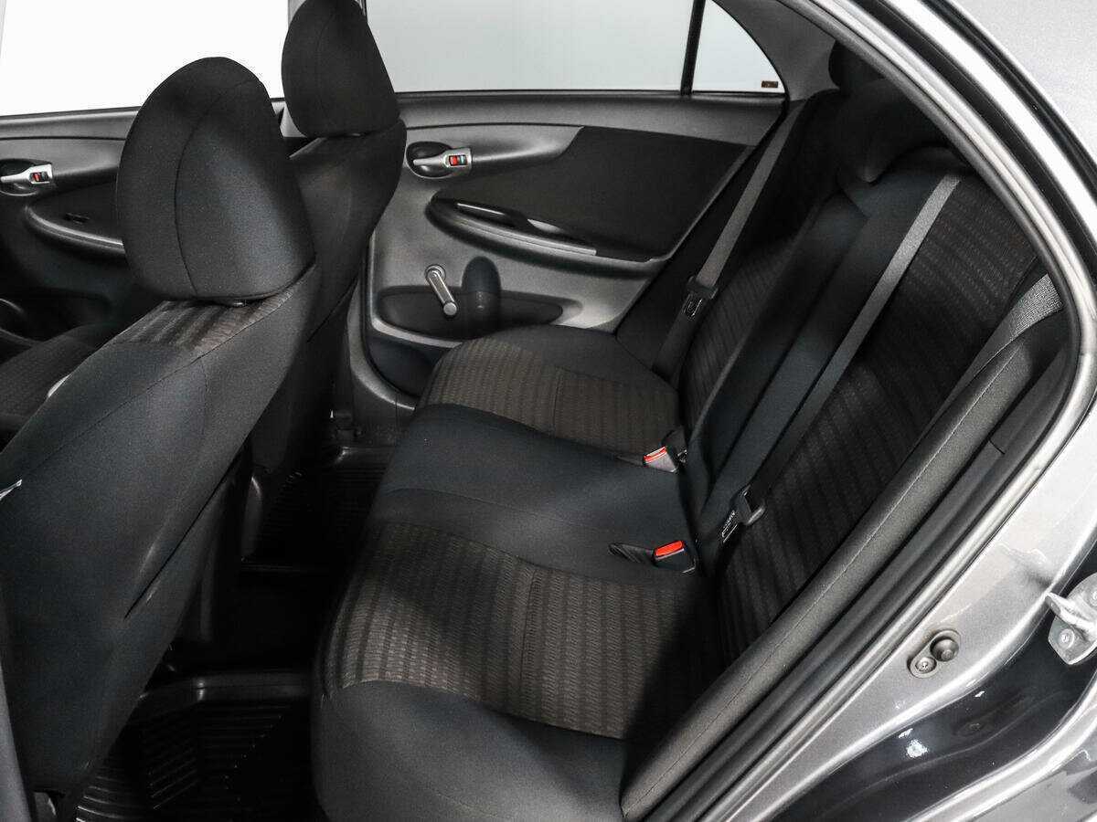 Toyota Corolla б/у, 2012, Автоматическая. Фото: #9