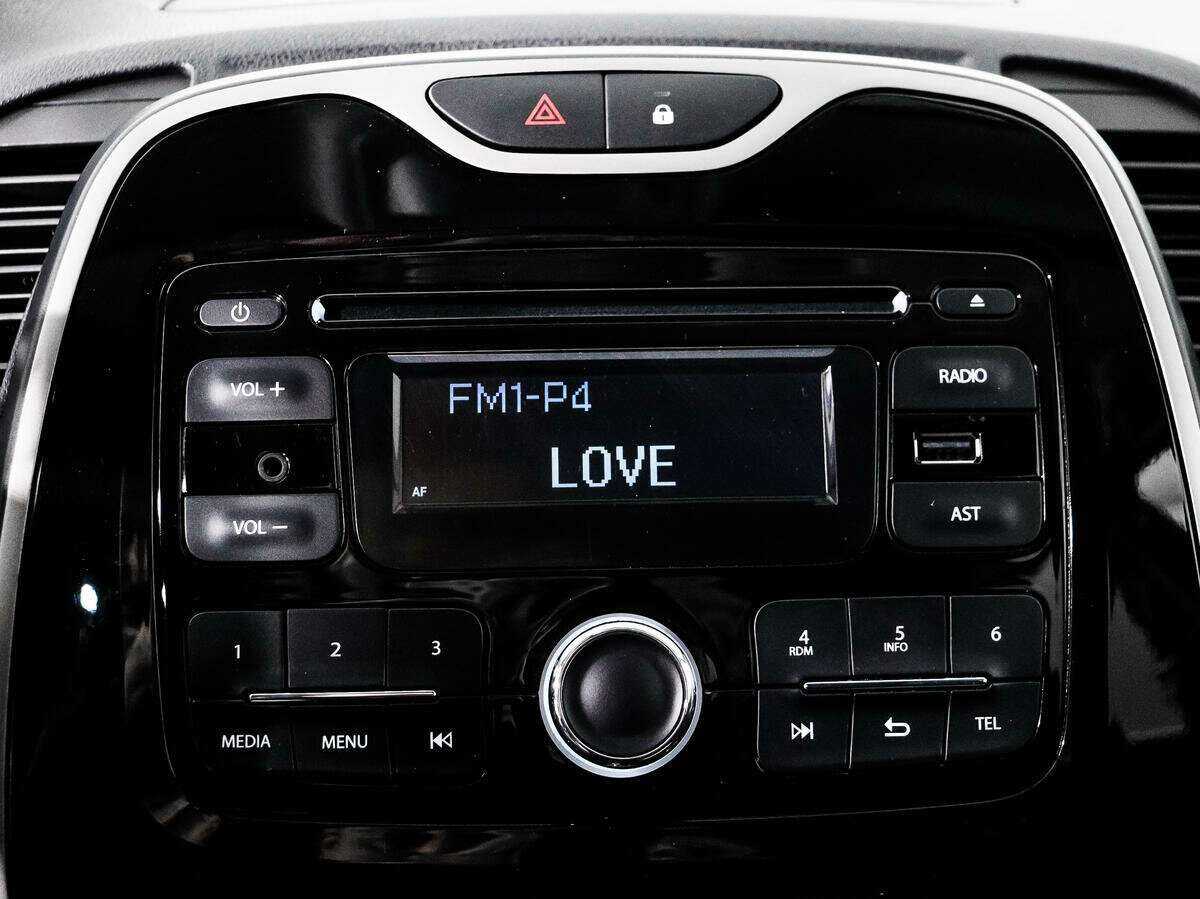 Renault Kaptur б/у, 2016, Автоматическая. Фото: #11