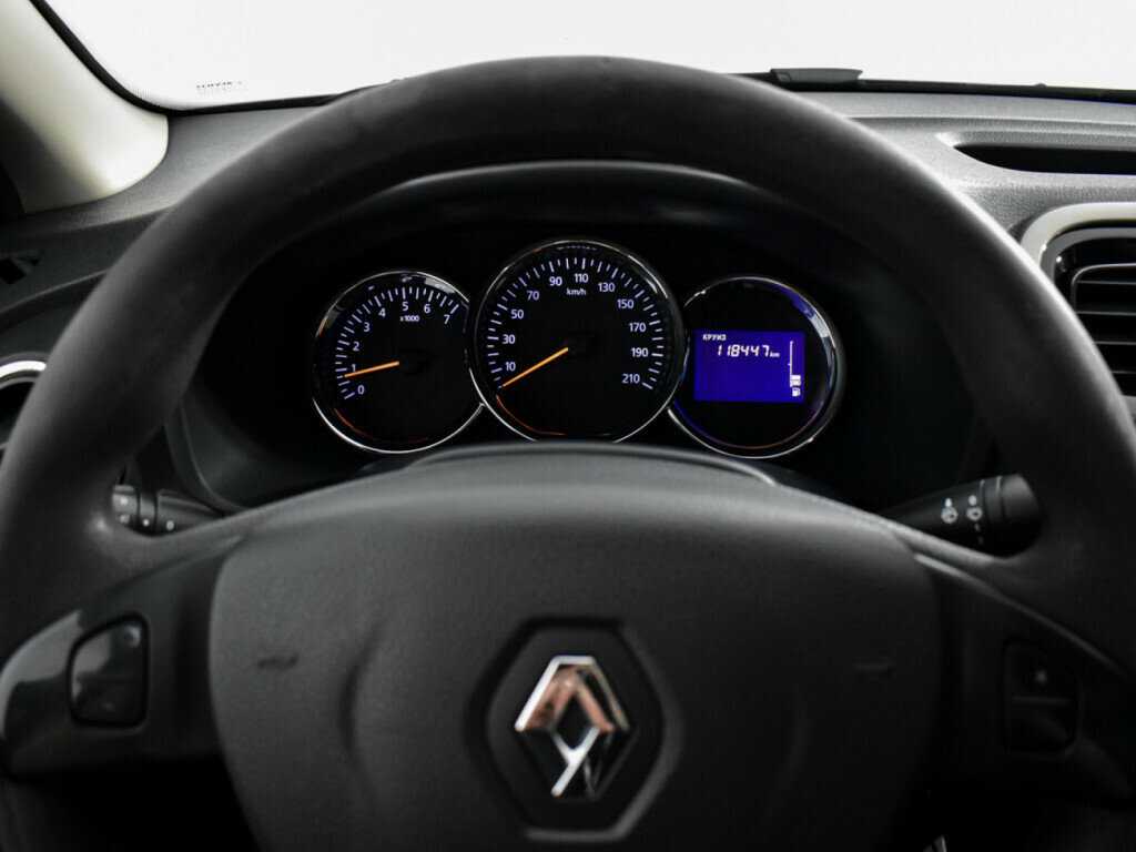 Renault Logan б/у, 2017, Механическая. Фото: #13