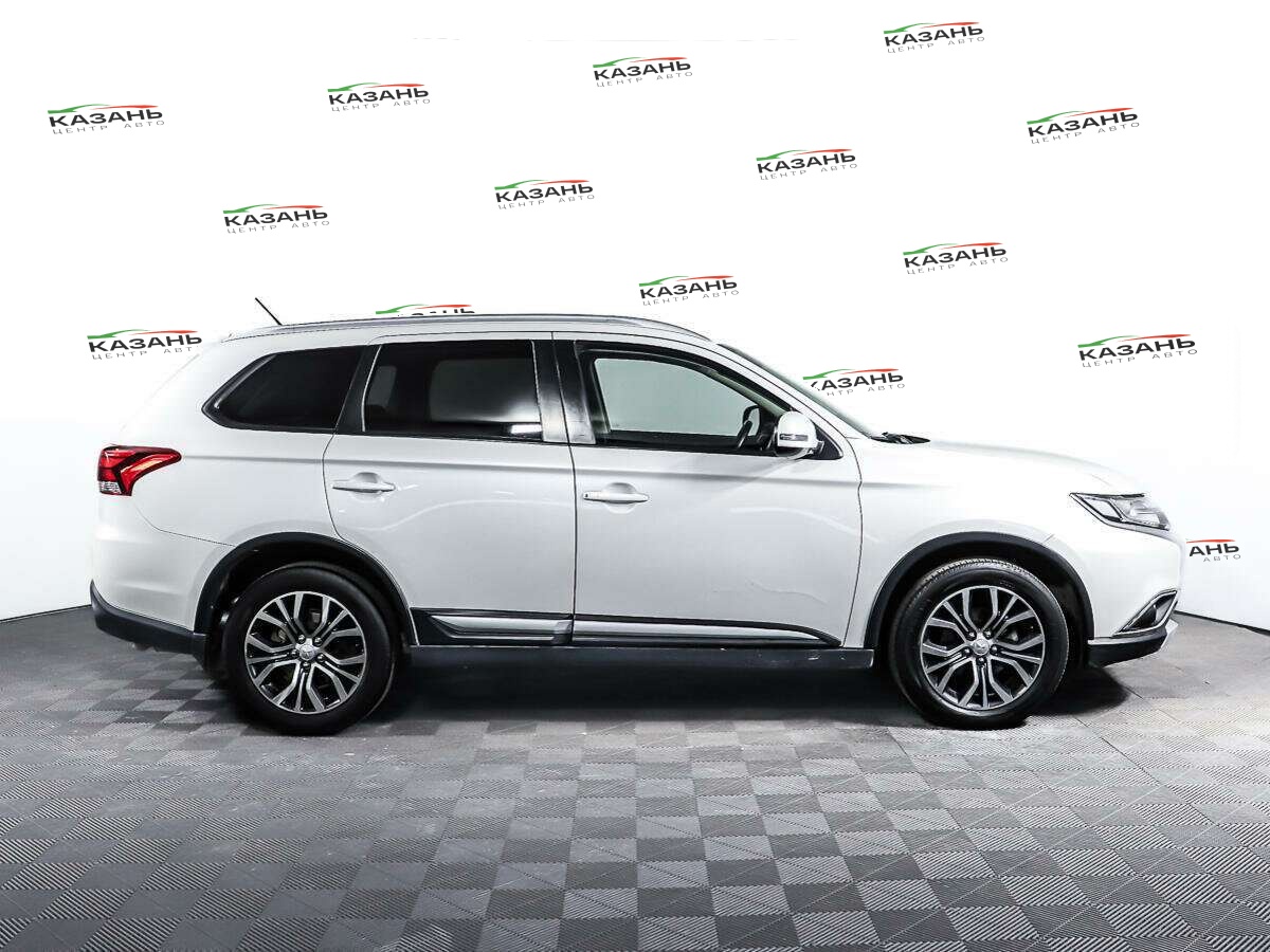 Митсубиши Оутлэндер б/у, 2016, Вариатор. Фото: #2