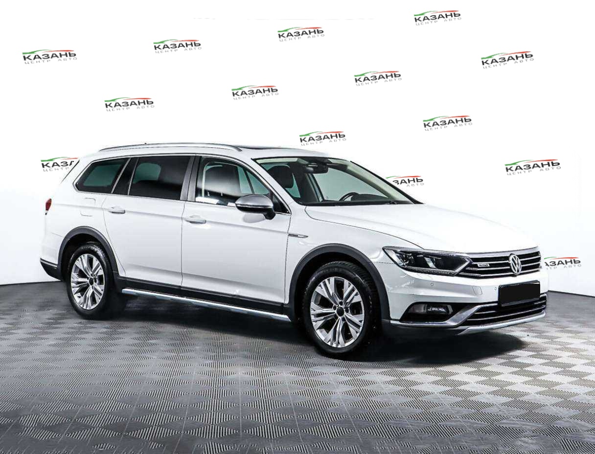 Volkswagen Passat б/у, 2018, Роботизированная. Фото: #2