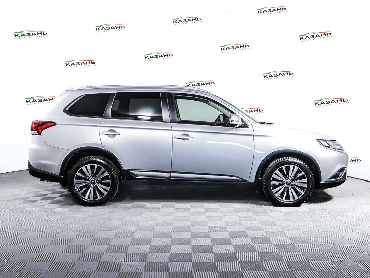 Митсубиши Оутлэндер б/у, 2019, Вариатор. Фото: #3