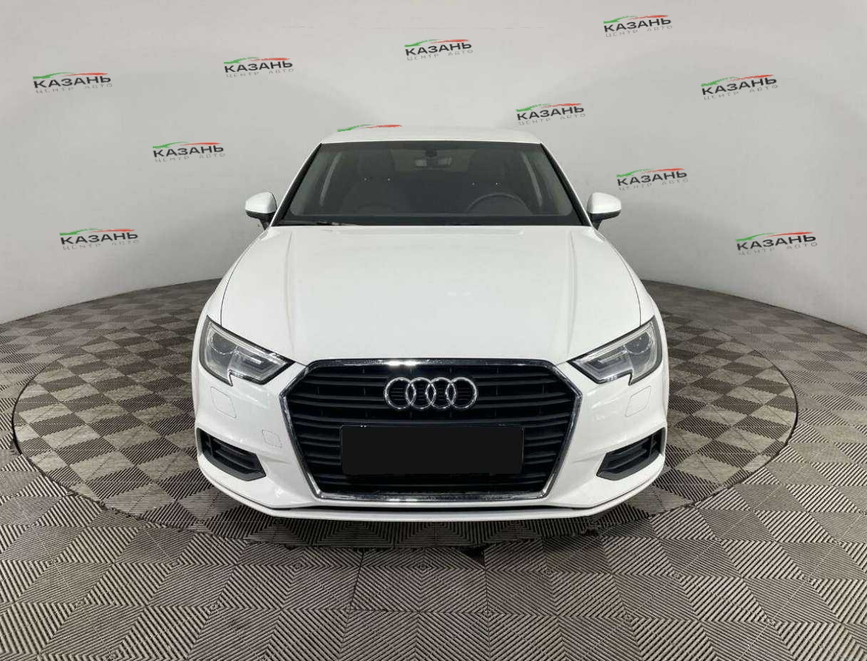 Audi A3 б/у, 2018, Роботизированная. Фото: #1