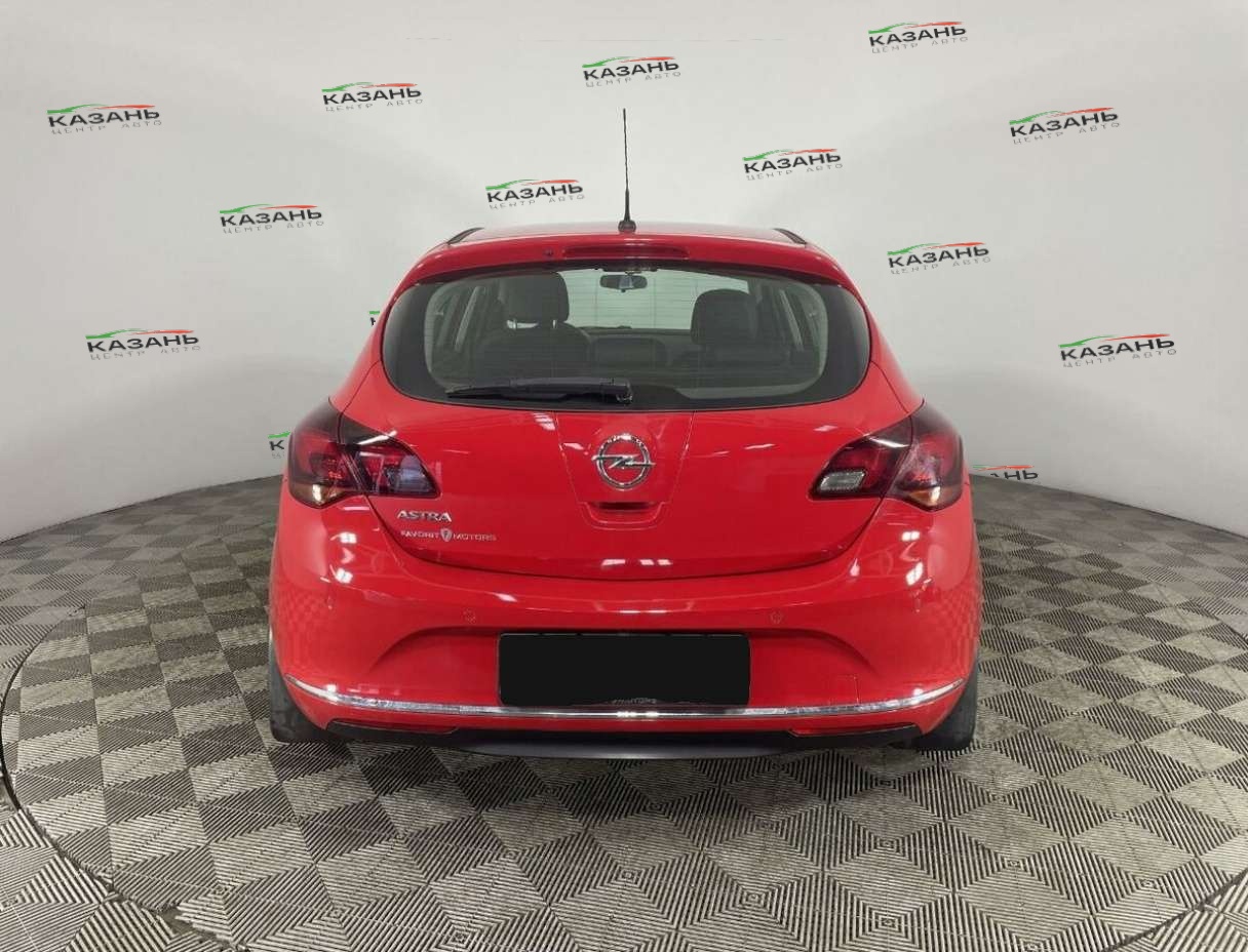 Опель Астра б/у, 2013, Автоматическая. Фото: #2
