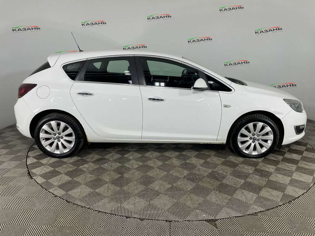 Опель Астра б/у, 2013, Автоматическая. Фото: #3